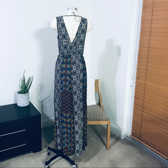 FOREVER21 CONTEMPORARY PRINT MAXI DRESS - Picture 5 of 15